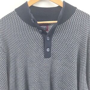 UNTUCKit Sorenson Cross Stitch 100% Extra Fine Merino Wool Sweater Men's XL Navy